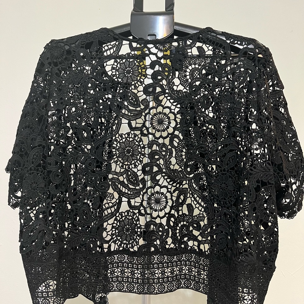 Isaac Mizrahi Black Crochet Lace Blouse